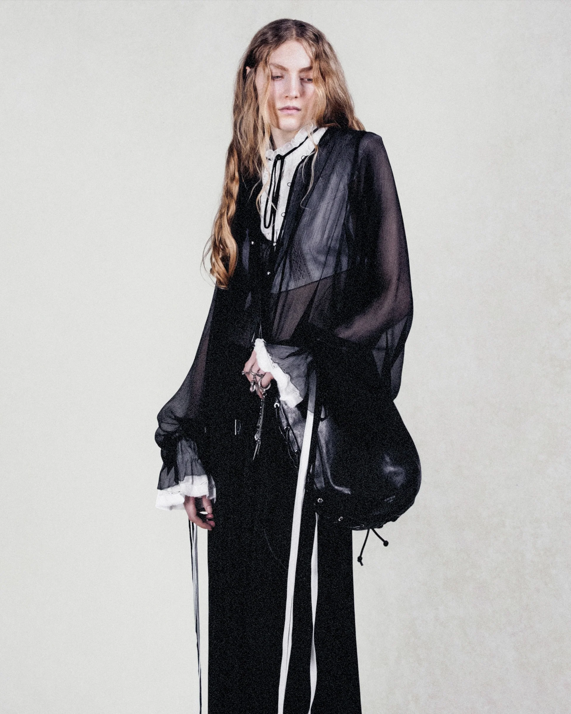 Avant-Garde Elegance, Rebellious Spirit