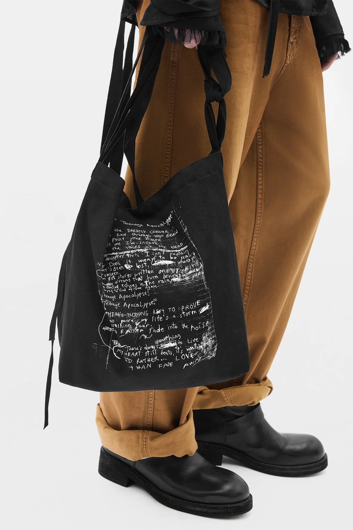 Teenage Apocalypse Medium Shoulder Bag - Image 5