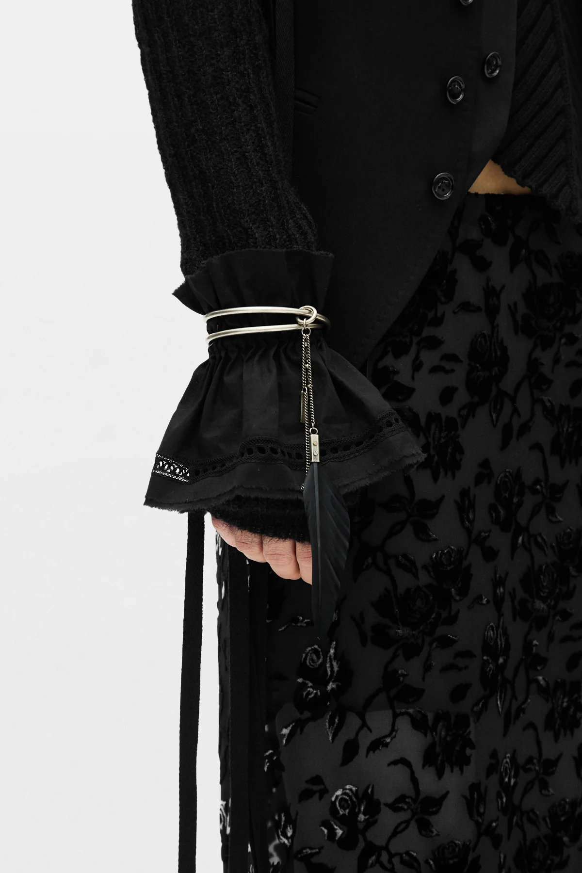 Vete Rigid Feather Bracelet - Image 4